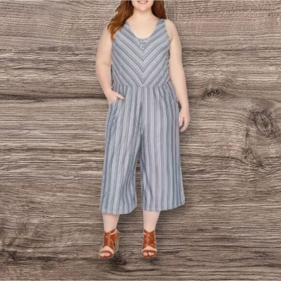 a.n.a Navy Deep Blue White Striped Cropped Jumpsuit 0x Pockets Sleeveless Plus - Picture 1 of 16